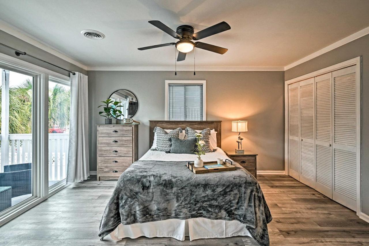 Surfside Beach Couples Retreat With Balcony! Миртъл Бийч Екстериор снимка